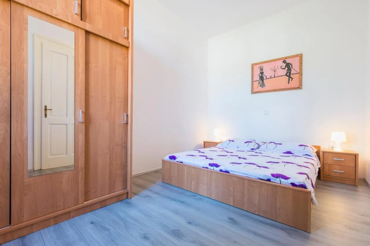 Apartment Apartmani Elio Pula