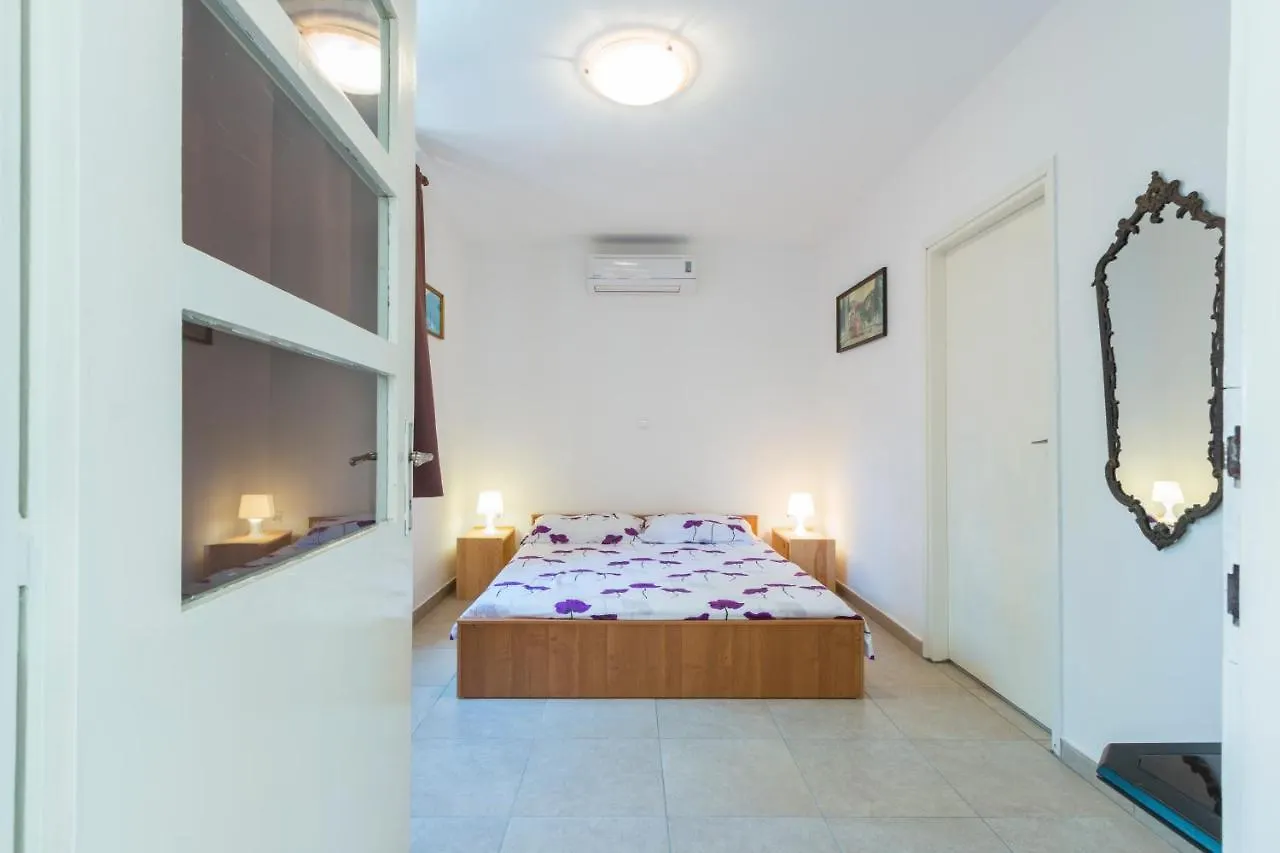Apartmani Elio Pula