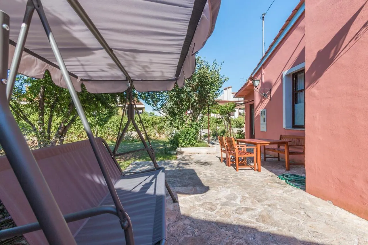 Apartment Apartmani Elio Pula