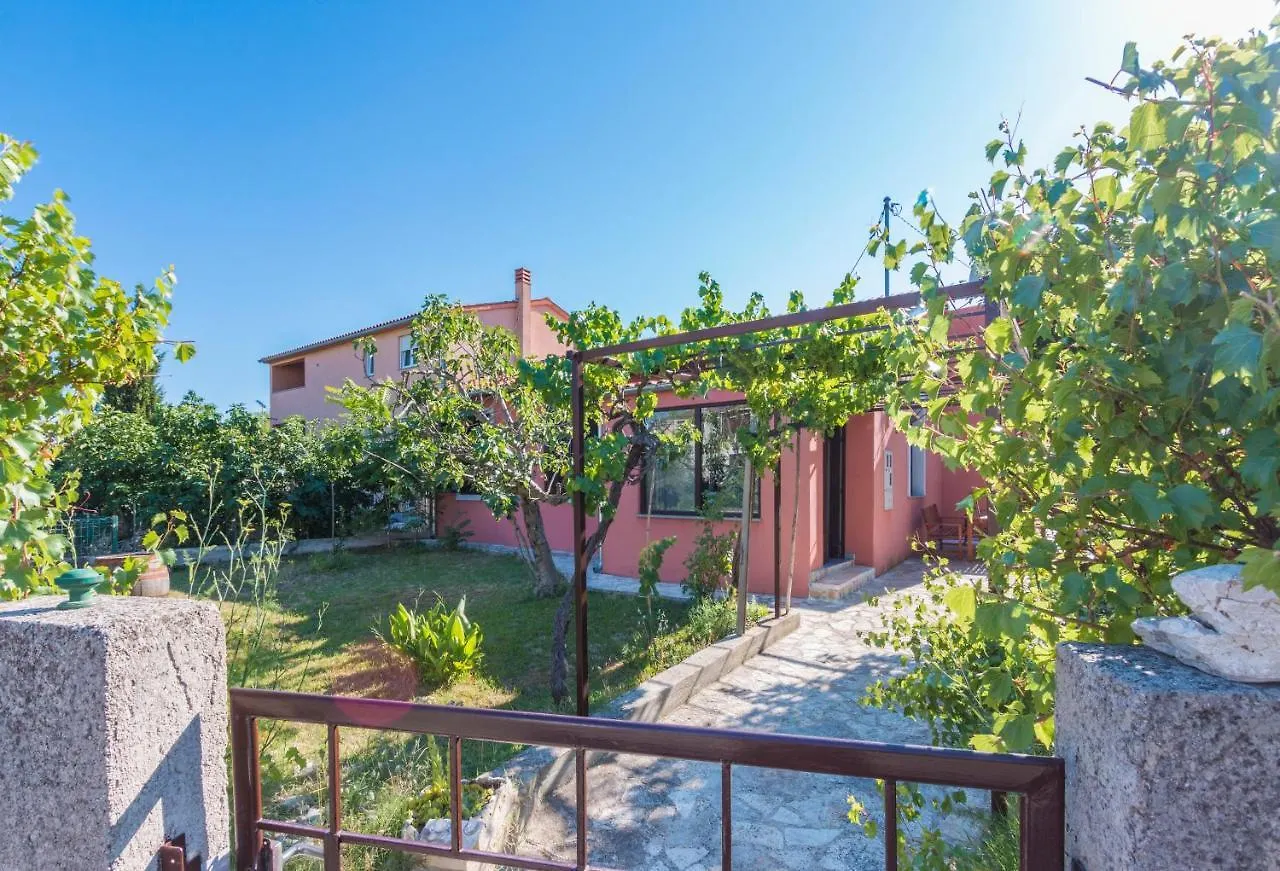 Apartmani Elio Pula